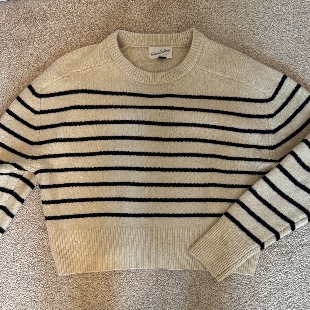 Universal Thread (Target) Striped Crewneck Sweater in Cream and Black